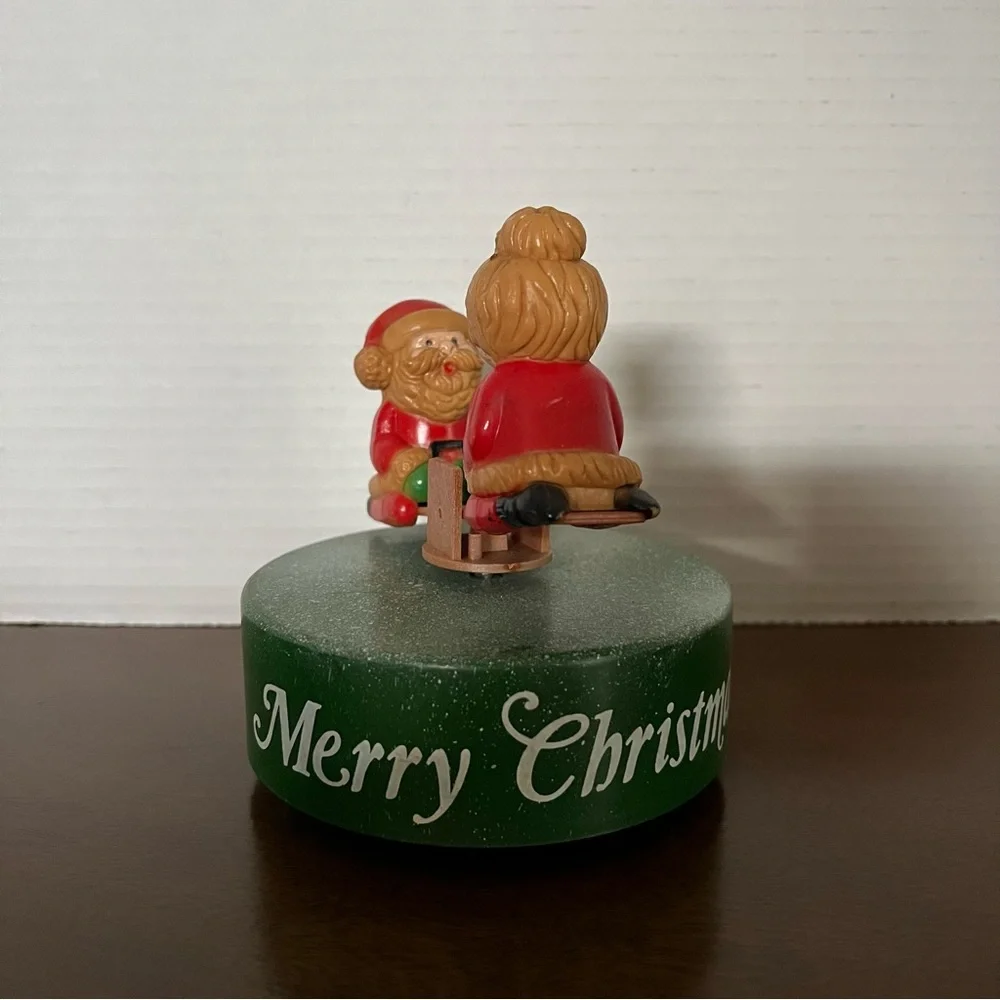 1981 Vintage Christmas Yuletide Santa Plastic Teeter Totter Wind Up Music Box